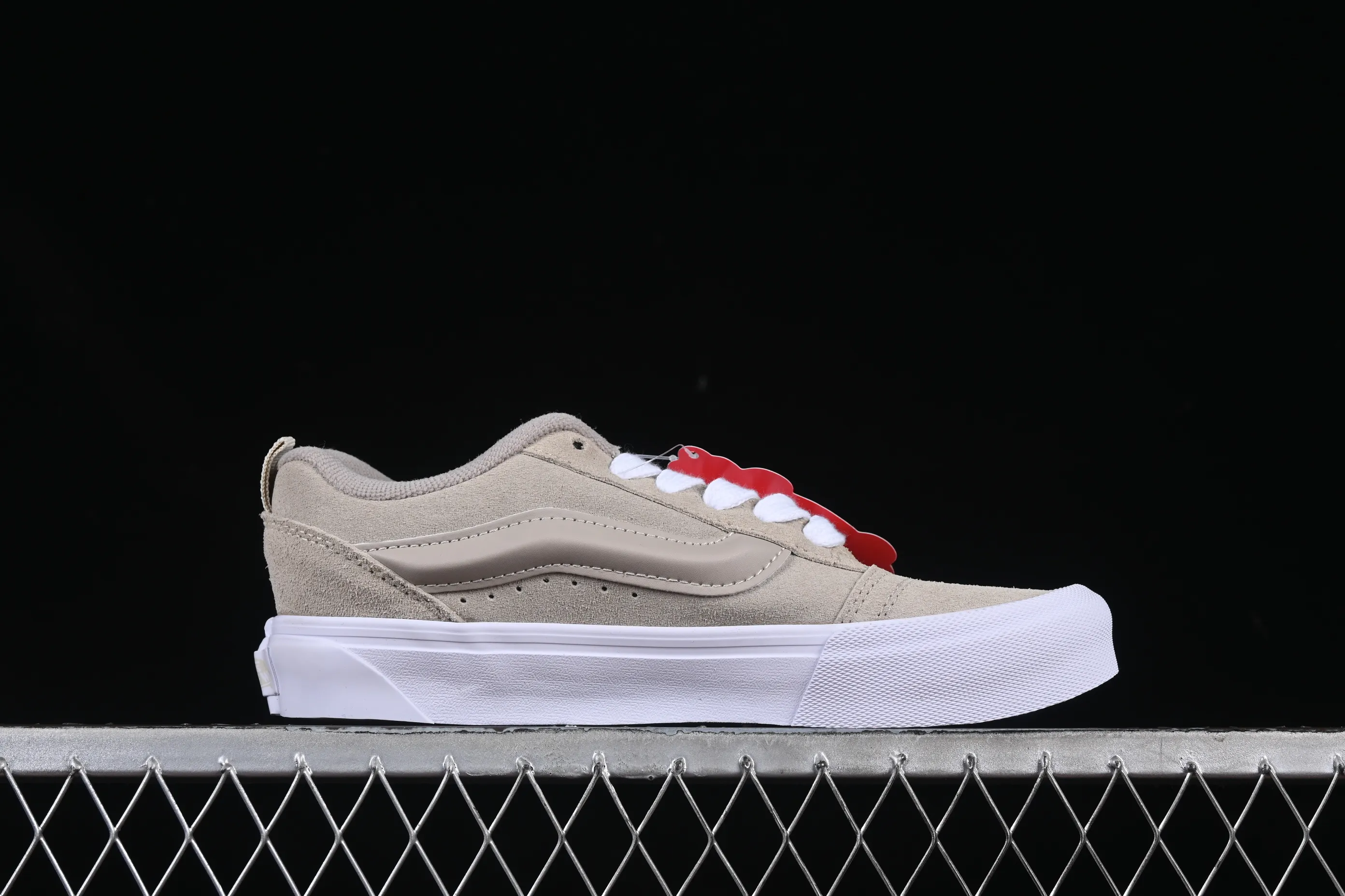 All categories Vans Vans series Vans Low Vans low-top Vans Knu Skool Vans low-top retro casual fat bread shoes VN000D220VW